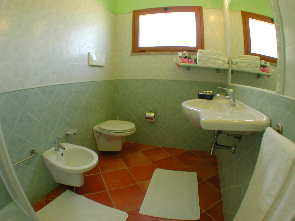 Villaggio Piscina Rei Monte Nai Quarto foto